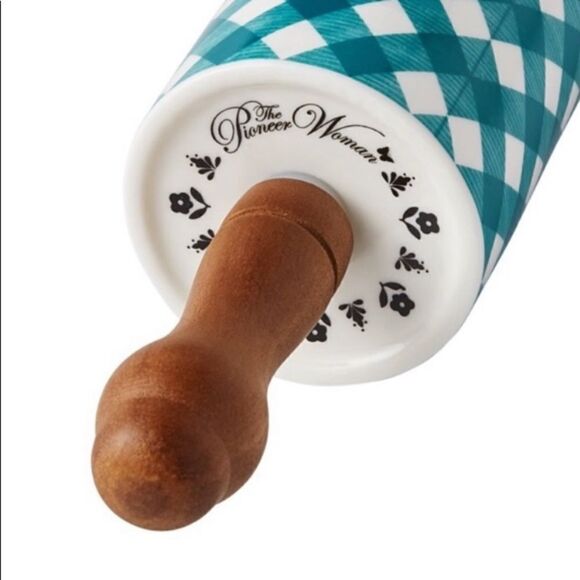 The Pioneer Woman Gingham Charming Check, Ceramic Rolling pin with Wood handles - Picture 3 of 4